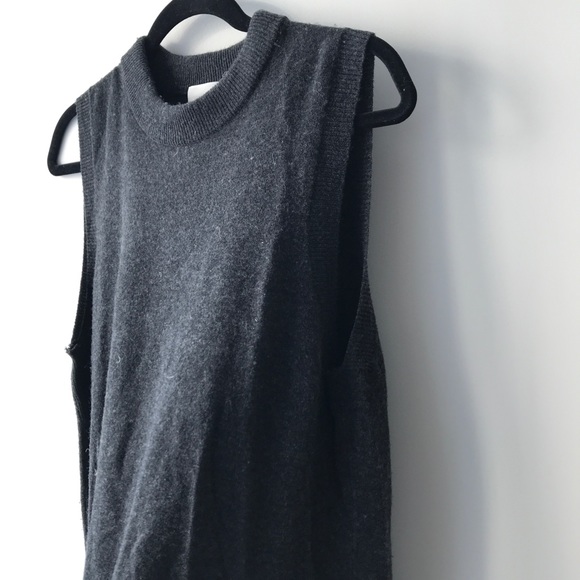 Wilfred wool sweater sleeveless in dark grey - Picture 4 of 5